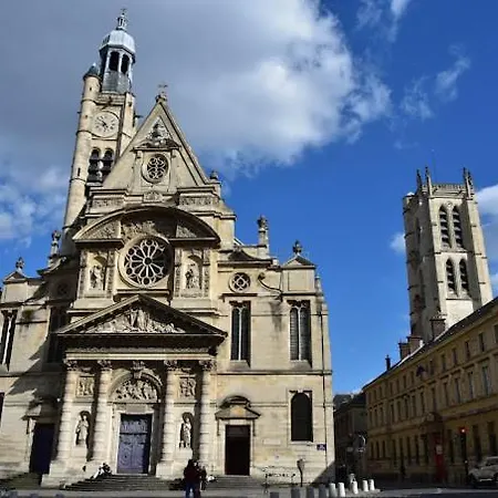 Convivial Et Chaleureux Pres De Notre-dame Appartamento Parigi
